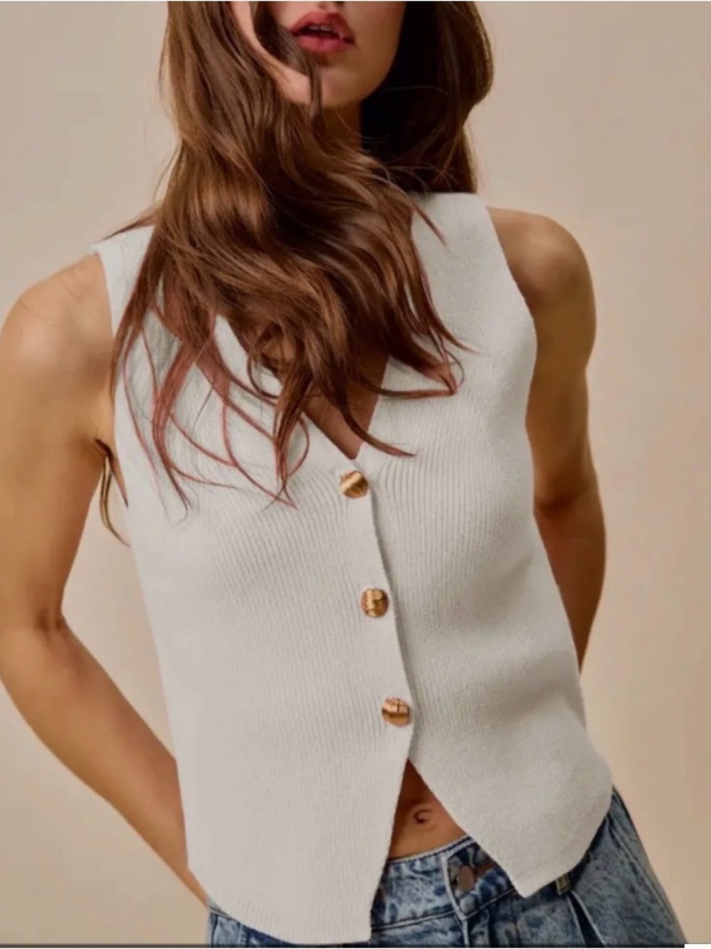 Classic Sleeveless V-Neck Knit Vest in White